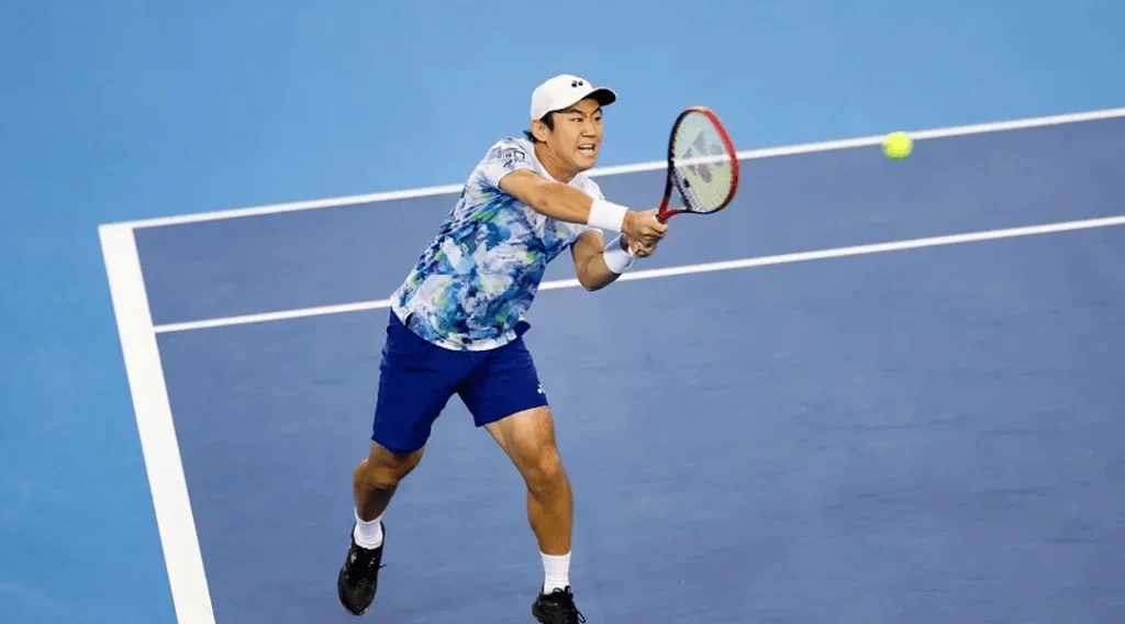 Juncheng Shang showing his forehand prowess in action.