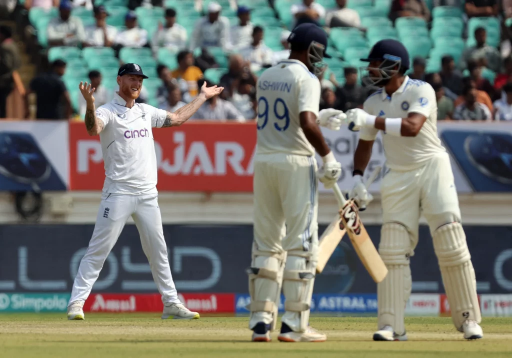 Ashwin and Wood Laud Duckett’s Exceptional Skills Following His Century for England