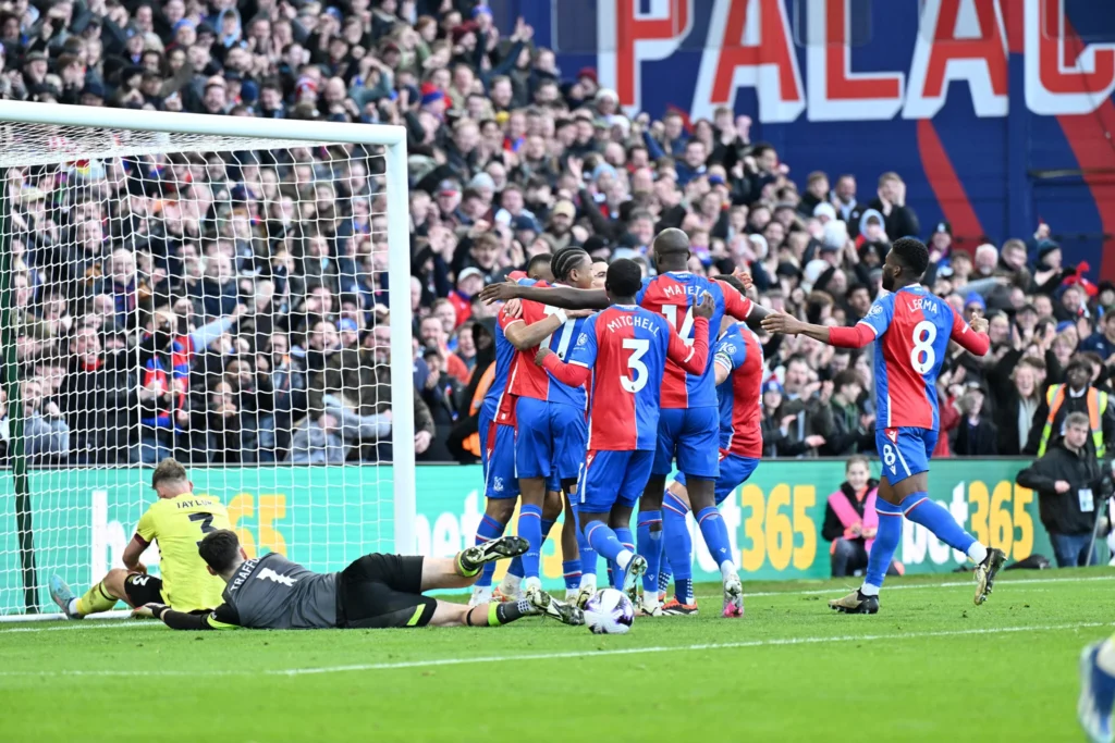 Glasner's Debut Victory as Crystal Palace Defeats 10-Man Burnley