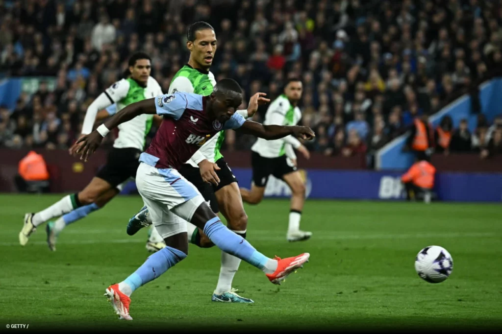 Empate Heroico no Villa Park: Aston Villa Recupera Após Falha de Martínez e Garante Igualdade Contra o Liverpool