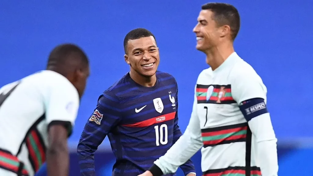 "My Turn to Watch": Cristiano Ronaldo Excited to See Kylian Mbappe 'Light up the Bernabeu'