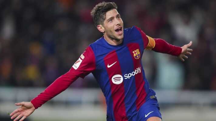 Barcelona Captain Eyes Premier League Move