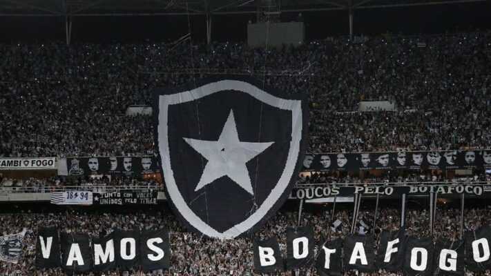 Barboza Exalta Defesa e Torcida do Botafogo