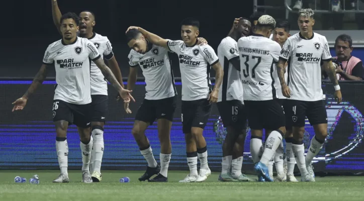 Botafogo Elimina Palmeiras com Provocação Ácida