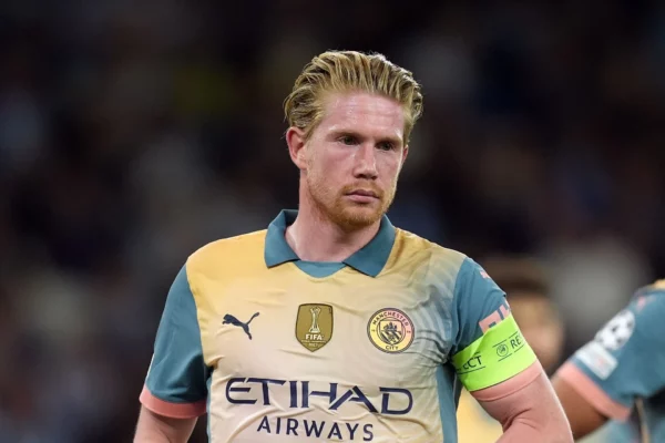 De Bruyne’s Injury Raises Doubts Ahead of Arsenal Match