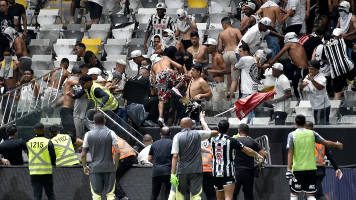 Fotógrafo ferido por explosão na final entre Atlético-MG e Flamengo