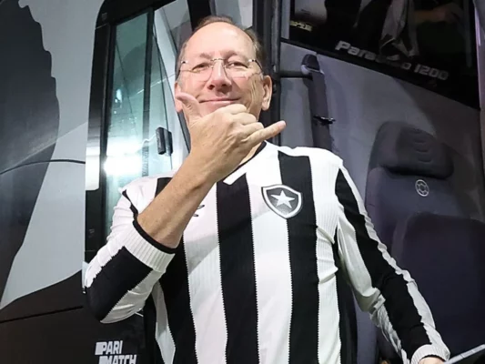 Botafogo em Reformulação: Saídas e Reforços para 2025