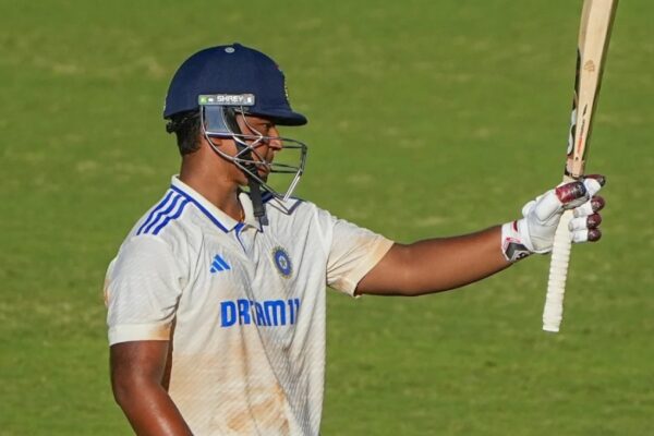 বৈভবের দুর্বলতা ধরে মুম্বইয়ের জয়