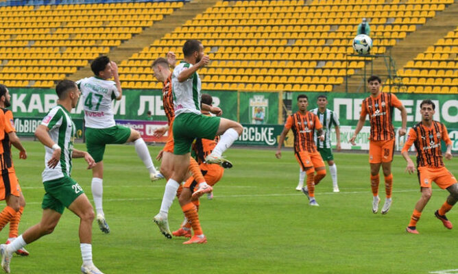 Шахтар поскаржився на суддівство через зарахований гол “Карпат” в нічийному матчі УПЛ