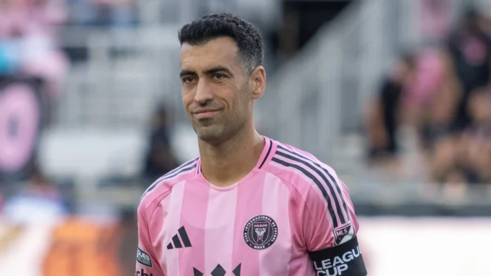 El futbolista Sergio Busquets anuncia su retirada