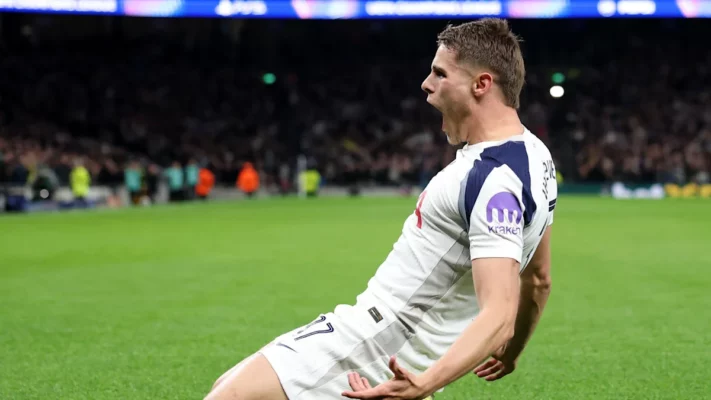 Tottenham’s Van de Ven Delivers Messi-Like Magic in Copenhagen Rout