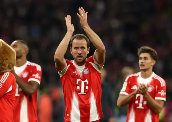 «Баварія» вирвала вольову перемогу в Парижі й продовжила тріумфальну ходу