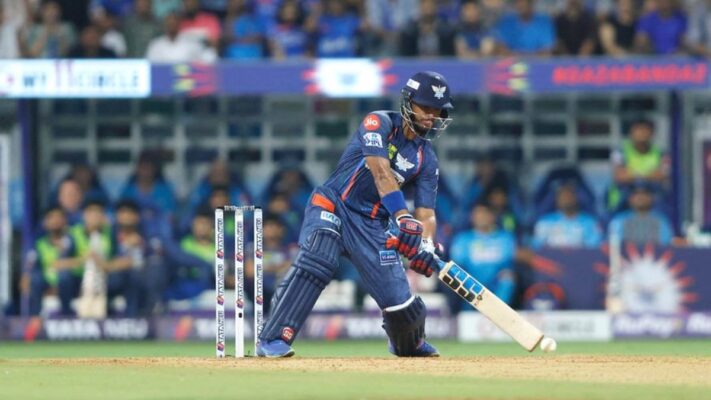 IPL में रहे अनसोल्ड, लेकिन ऑक्शन से पहले खेली 69 गेंदों में 124 रन की ऐतिहासिक पारी