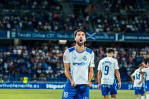 Arenteiro Debuta en Canarias con Visita Histórica al Rodríguez López