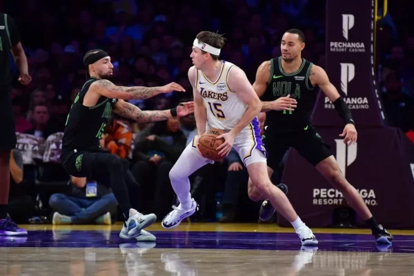 Se corta la racha positiva de los Lakers ante unos Suns más acertados
