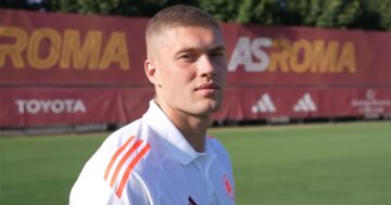 Довбик остается в Серии А, отказываясь от Премьеры