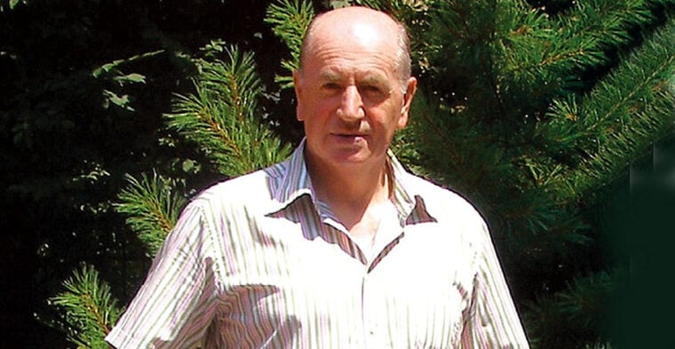 Экс-рефери ФИФА разобрал удаления Андриевского и Ротаня