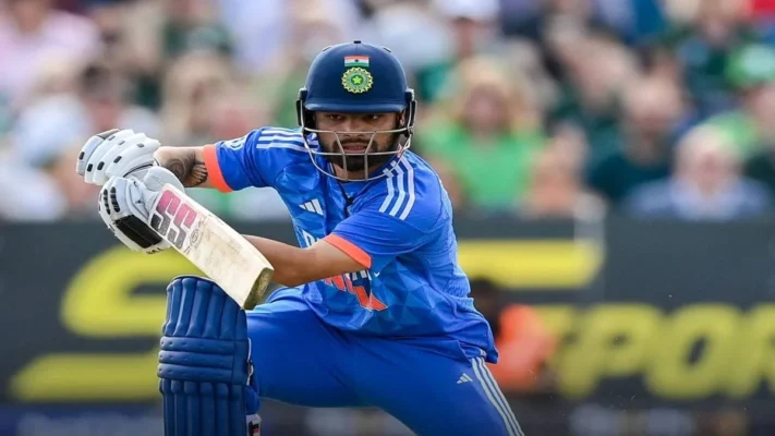 रिंकू सिंह ने धोनी के रिकॉर्ड की बराबरी कर सबको चौंकाया