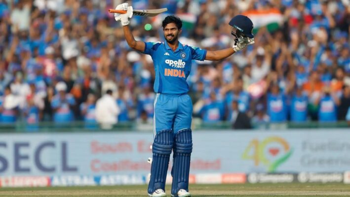 रुतुराज गायकवाड़ ने लिस्ट ए क्रिकेट में रचा नया इतिहास, तोड़ा माइकल बेवन का लंबा रिकॉर्ड