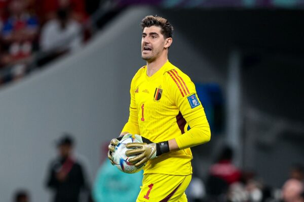 Куртуа объяснил, почему Реал проиграл Барселоне в финале Суперкубка