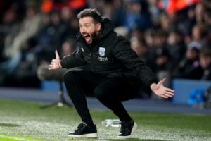 Mestalla sentencia a Corberán con pitadas y exigencia de dimisión