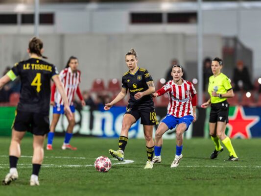 Atlético sufre derrota clara ante un efectivo Manchester United