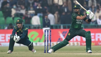 बाबर आजम ने विराट कोहली को पीछे छोड़ विश्व रिकॉर्ड बनाया, गेल-बटलर का कीर्तिमान भी तोड़ा