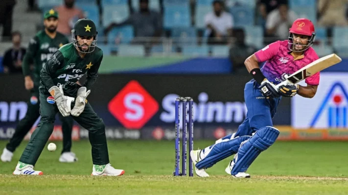 टी20 विश्व कप से पहले यूएई टीम में बड़ा विवाद स्टार ओपनर घर लौटा