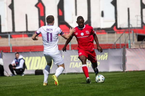 Матч Кривбасса с ЛНЗ оказался под угрозой срыва из за долгов перед игроками