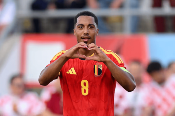 Manchester United close in on Youri Tielemans after £35m clause opens door