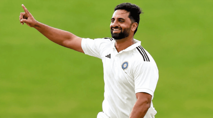 কাশ্মীরের সরু গলি পেরিয়ে ভারতের টেস্ট দলে আকিব নবী